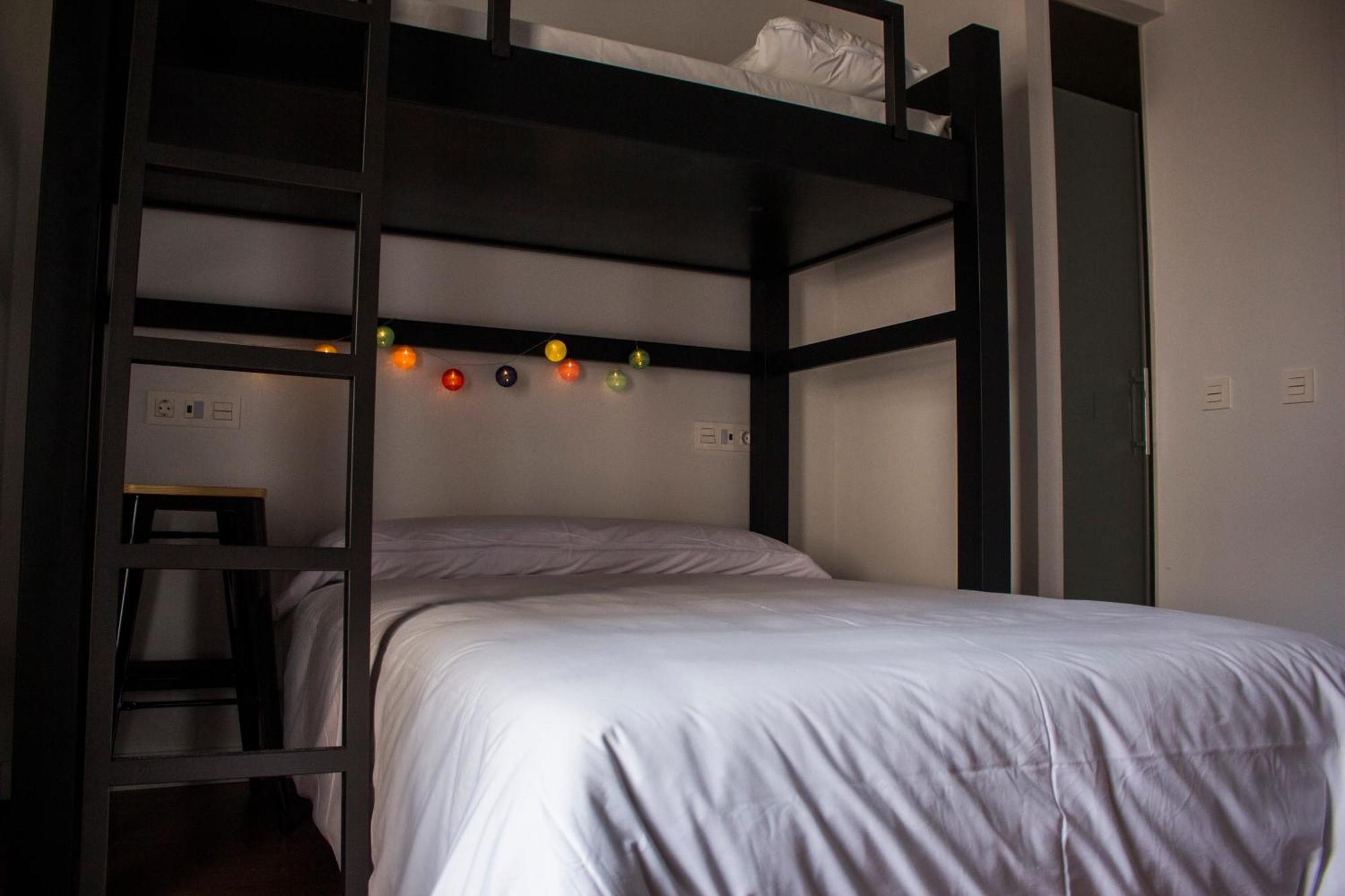 Quartier Leon Hostel Jabalquinto León Buitenkant foto
