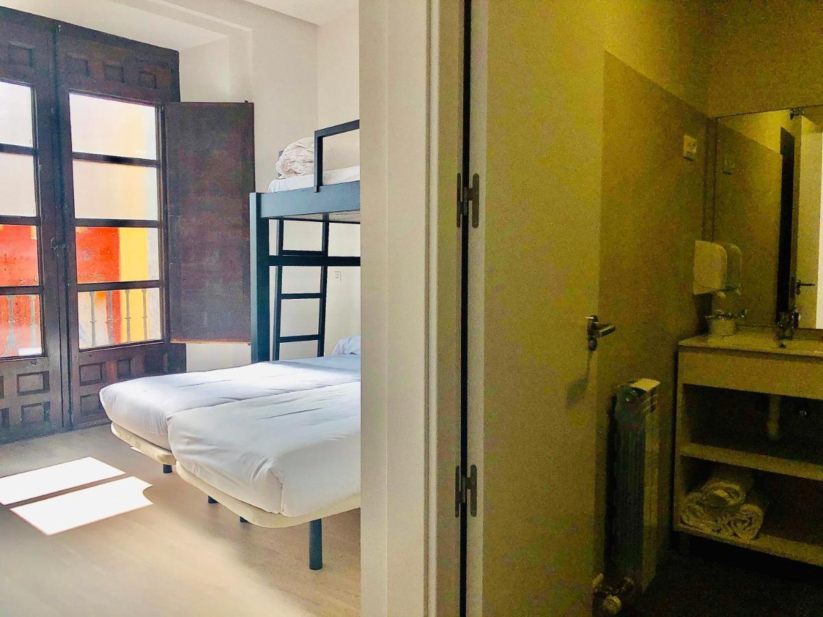 Quartier Leon Hostel Jabalquinto León Buitenkant foto