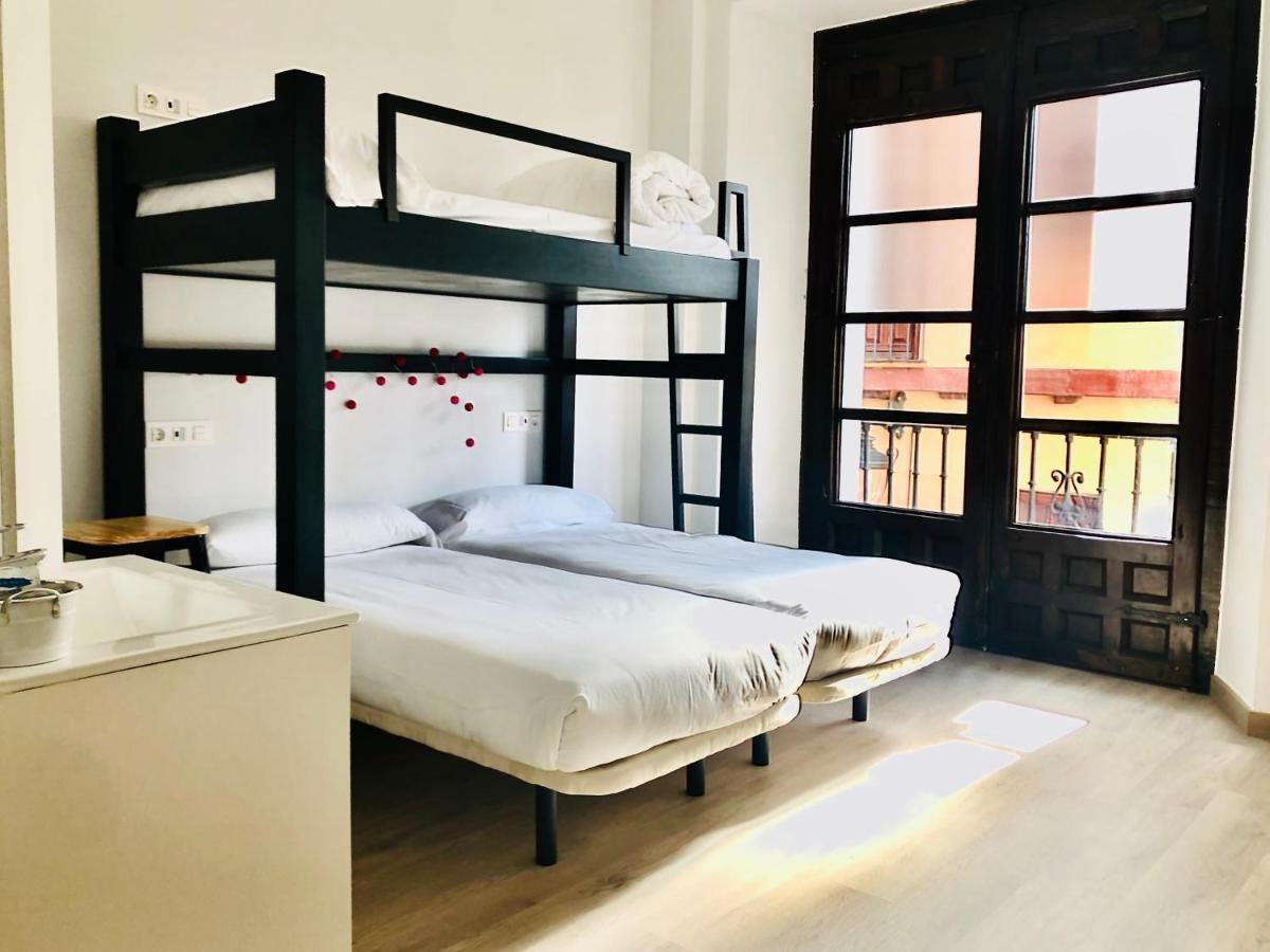 Quartier Leon Hostel Jabalquinto León Buitenkant foto