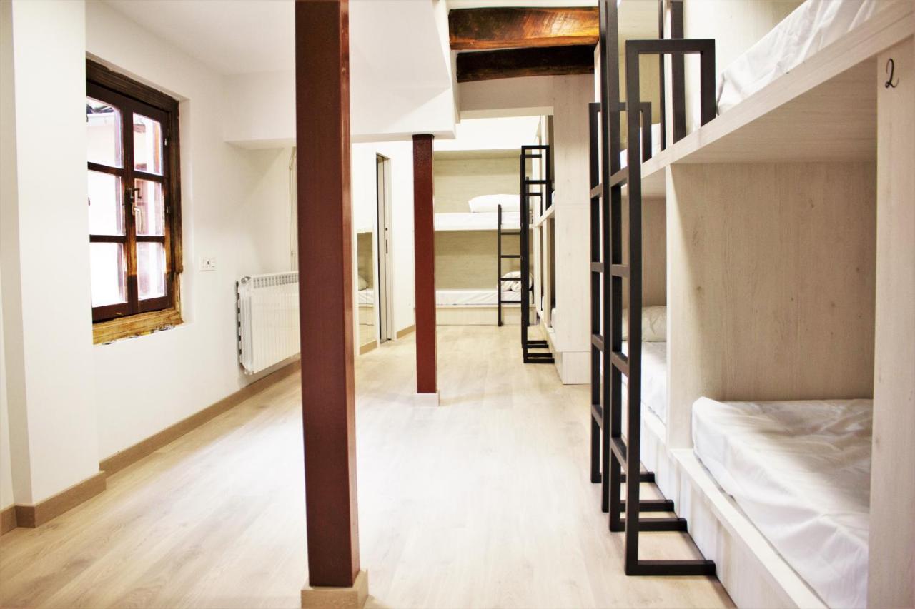 Quartier Leon Hostel Jabalquinto León Buitenkant foto