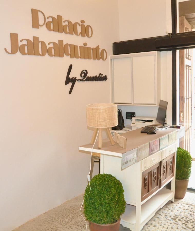 Quartier Leon Hostel Jabalquinto León Buitenkant foto