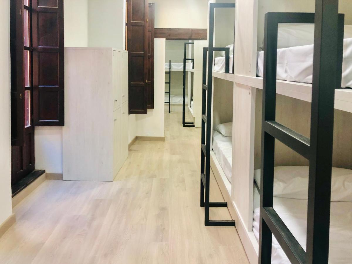 Quartier Leon Hostel Jabalquinto León Buitenkant foto