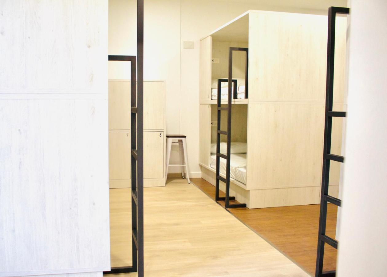 Quartier Leon Hostel Jabalquinto León Buitenkant foto